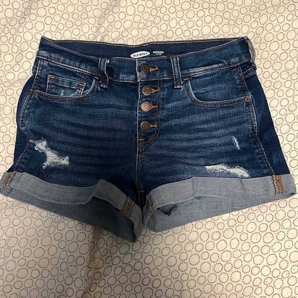 Old Navy boyfriend mid-rise denim shorts